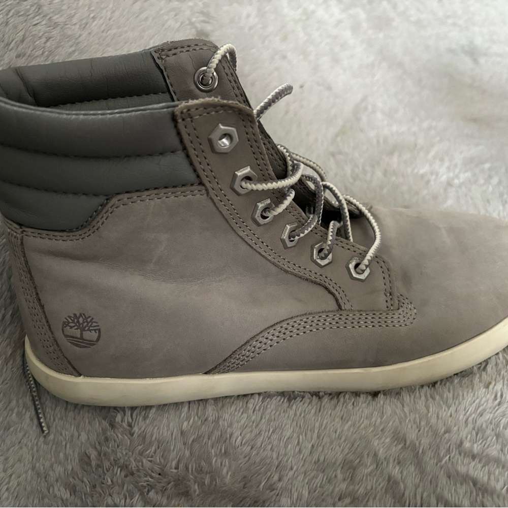Gray timberland boots size 7